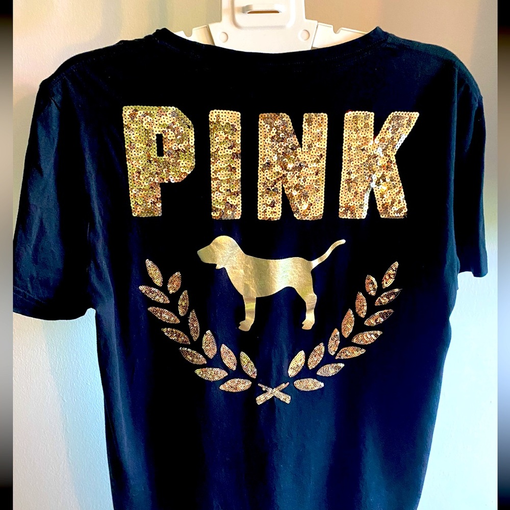 ✨ OG VS PINK Black and gold Sparkle t-shirt✨ brand new - size M